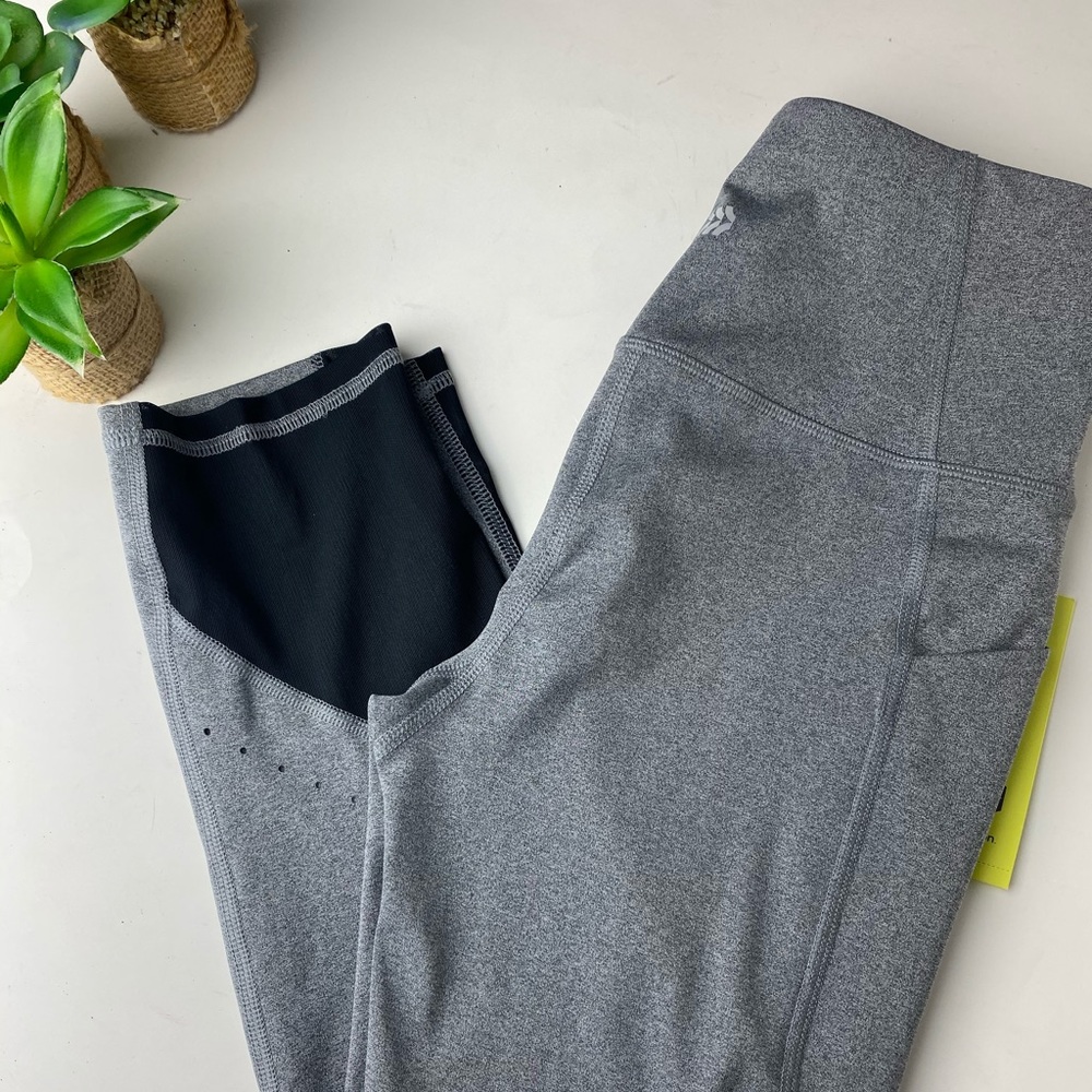 All in motion active leggings women’s/teens Sz XS Bundle package deal!! - Picture 2 of 9